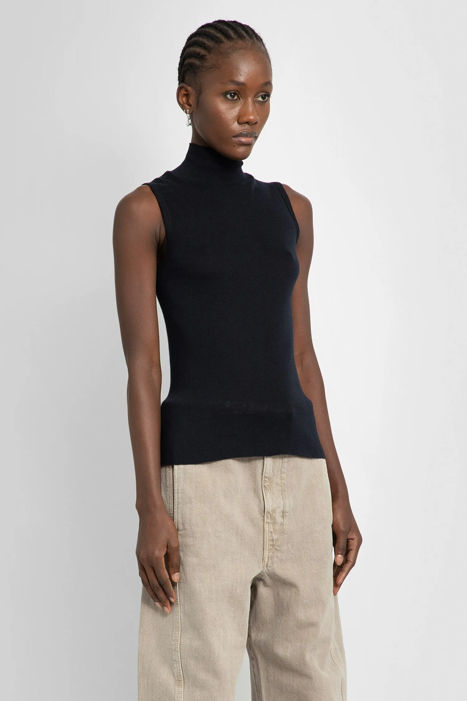 LEMAIRE WOMAN BLACK TOPS