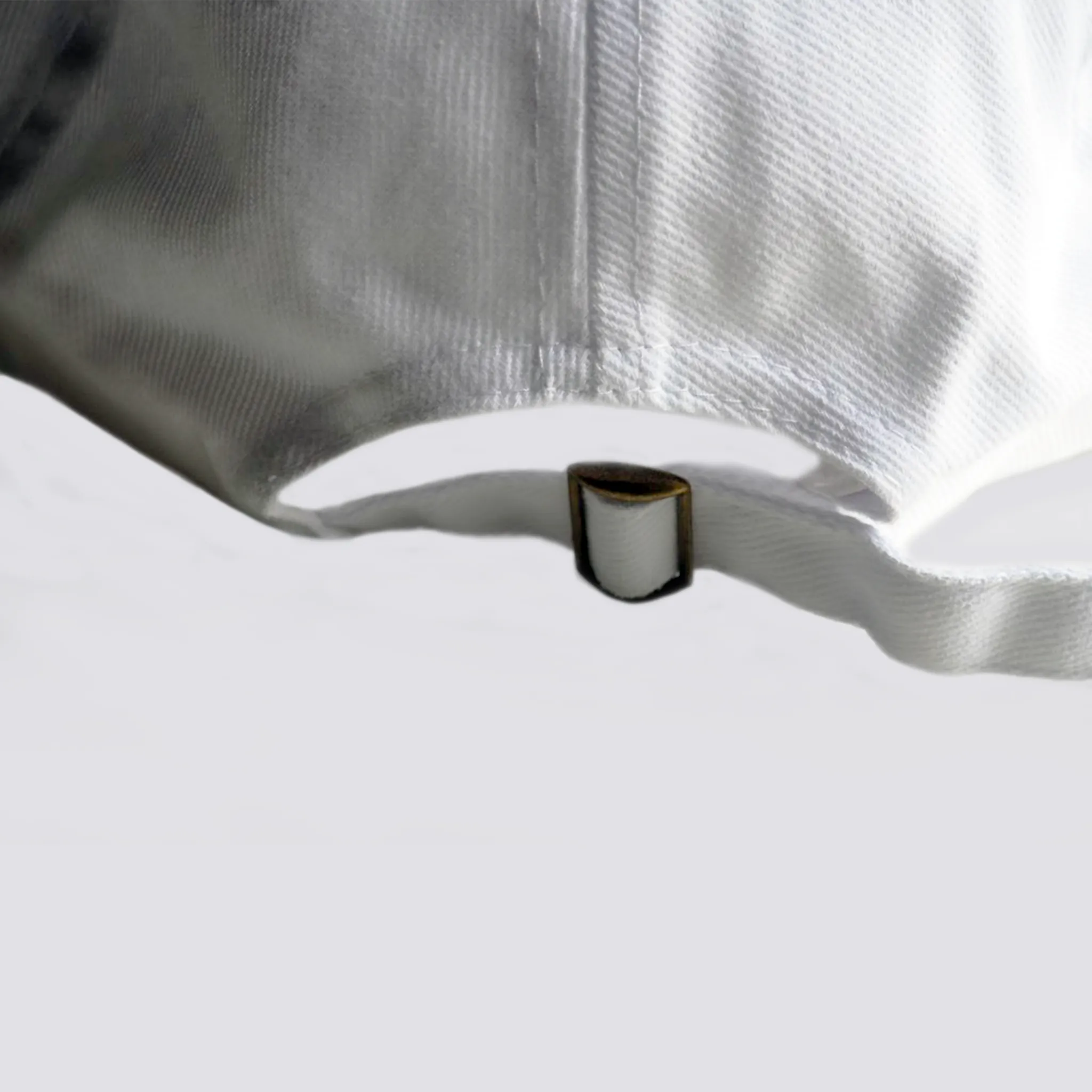 SIGNATURE CAP // FRESH WHITE